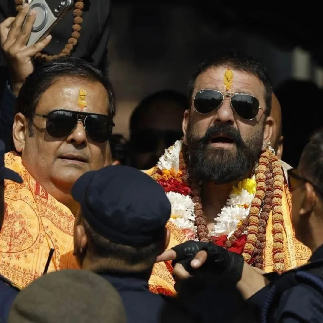 Sanjay Dutt Visits Pashupatinath